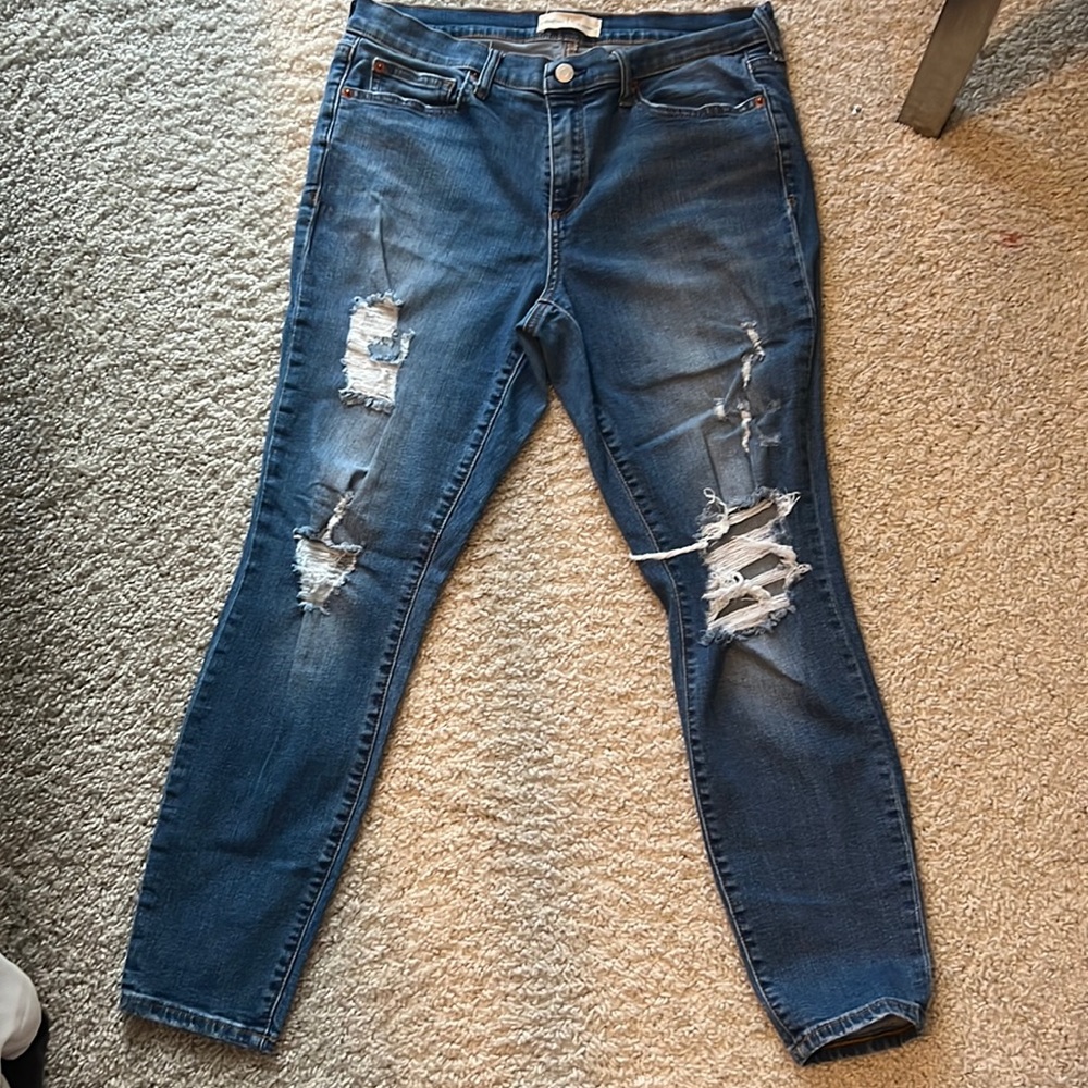 Gap 1969 32 true skinny blue jeans